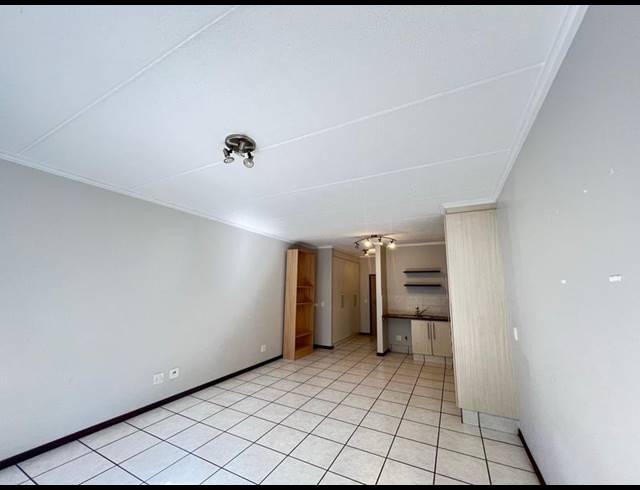 0 BEDROOM APARTMENT FOR SALE IN LONEHILL